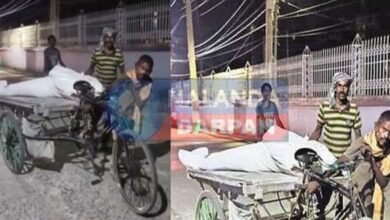 Seeing such pictures in a district like Nalanda are the Nitish governments employees not ashamed