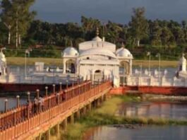 Pavapuri The place of Nirvana of Lord Mahavir, the 24th Tirthankara of Jainism