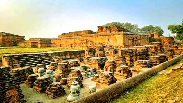 आखिर प्राचीन नालंदा विश्वविद्यालय को किसने क्यों जलाया, जानें रोचक किस्से कहानियां 4 ancient Nalanda University and why Know interesting stories