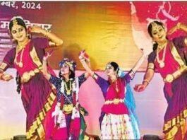 Artists created a memorable event of dance and music in Nalanda Mahotsav