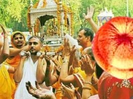 NRI offered Mahavir Nirvana Laddu by bidding 11 lakh in Pavapuri