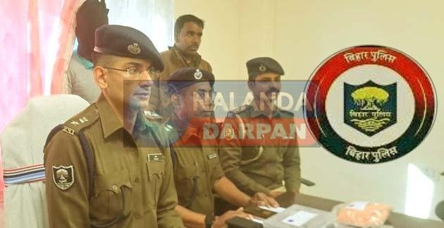 नालंदा SP का खुलासाः बैंक-ज्वेलर्स शॉप लूटेरों ने मारी थी चौकीदार को गोली 9 Nalanda SP's disclosure: Bank-jeweller shop robbers had shot the watchman