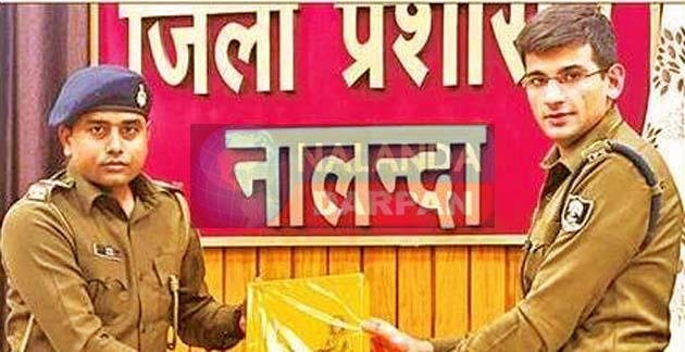 ये हैं नालंदा SP के मंथली बेस्ट SDPO और SHO, हुए सम्मानित 1 These are the monthly best SDPO and SHO of Nalanda SP, who were honored