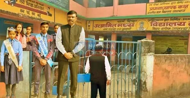 बिहारशरीफ प्रखंड के इस स्कूल की व्यवस्था देख ACS सिद्धार्थ हुए दंग 1 ACS Siddharth was stunned to see the arrangements of this school in Biharsharif block