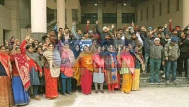 Dental college workers on the verge of starvation in CM Nitish's Nalanda