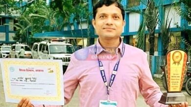 This employed teacher of Hilsa got the Teacher of the Month Award