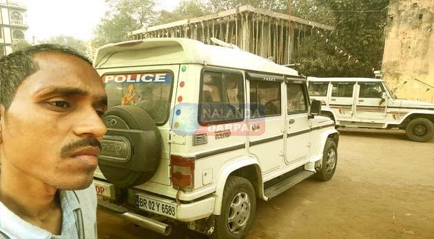 Villagers attack Several policemen injured, vehicles damaged, a dozen arrested Villagers attack Several policemen injured, vehicles damaged, a dozen arrested