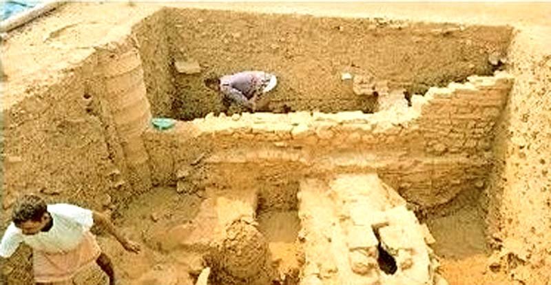 EAC-PM member Sanjeev Sanyal was stunned to see the excavation of Ajatashatru Fort ground