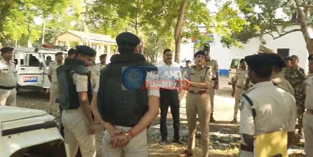 IG गरिमा मल्लिक ने इस्लामपुर DSP-2 कार्यालय का निरीक्षण किया, दिए सख्त निर्देश 2 IG Garima Mallick inspected Islampur DSP-2 office, gave strict instructions