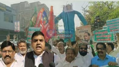 Mahagathbandhan creates ruckus against CM Nitish Kumar in Bihar Sharif, burns effigy