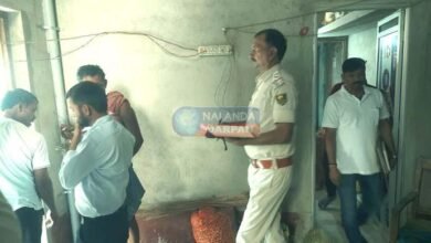 In Lachu Bigha of Nagarnausa, miscreants held a couple hostage and looted them