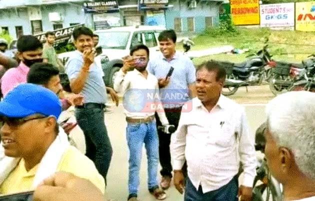 नालंदा कांग्रेस का संकट: कार्यालय में हिंसक झड़प, दो धड़ों में बंटी पार्टी 1 Nalanda Congress crisis: Violent clash in office, party divided into two factions