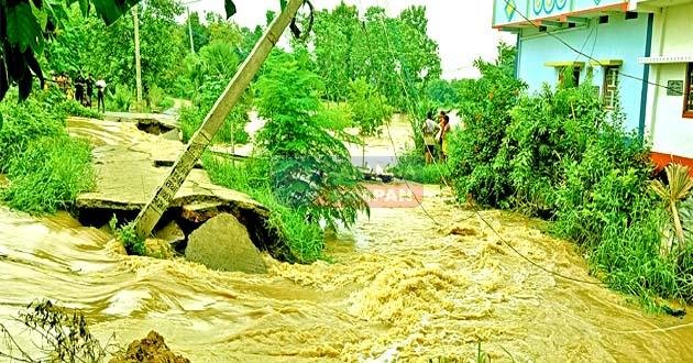 Lokayan river wreaks havoc in Hilsa area Villages submerged, crops destroyed Lokayan river wreaks havoc in Hilsa area Villages submerged, crops destroyed