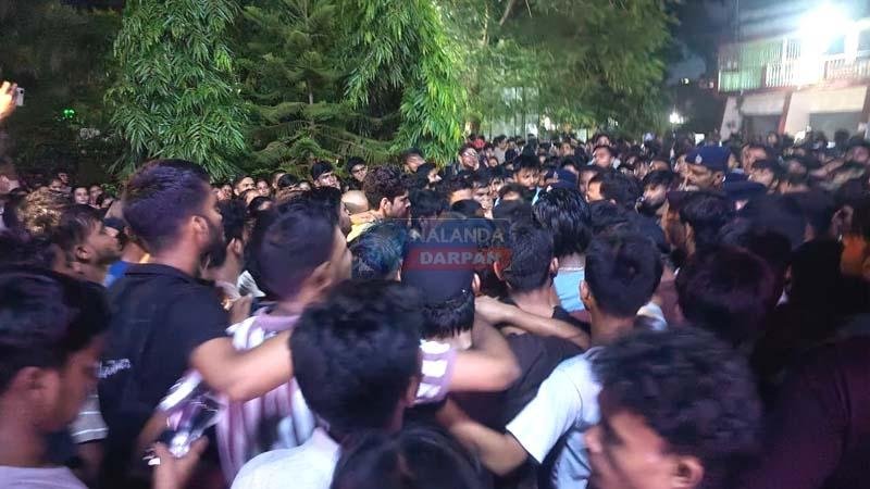 A student died after falling from the roof of Chandi Engineering College and students protested throughout the night 1