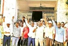 Demonstration by candidates for the post of attendant anger over delay in appointment