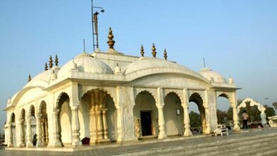 A unique initiative has been launched to restore the glory of this Taj of Bihar 7