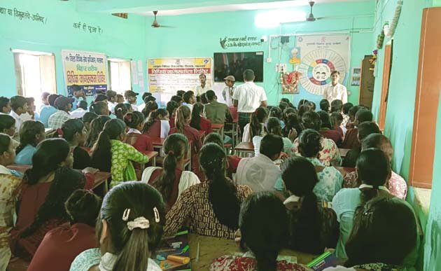 Legal awareness camp discusses legal rights and mediation