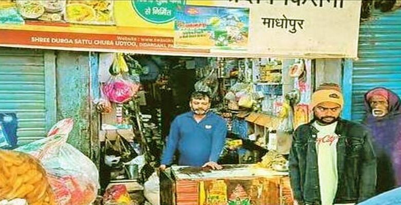 1.40 lakh cash and valuables stolen from a grocery store in Madhopur market 2