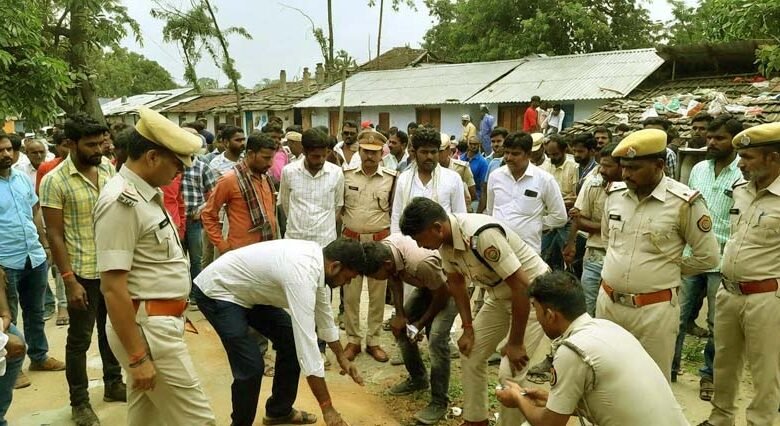 An elderly man was shot dead in broad daylight over a land dispute in the Karaiparsurai police station area