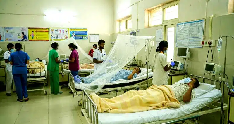 डेंगू हो सकता है हड्डीतोड़ बुखारः घबराएं नहीं, तुरंत पहुंचें मॉडल सदर अस्पताल 2 Dengue can be a bone breaking fever Dont panic immediately reach Model Sadar Hospital 3