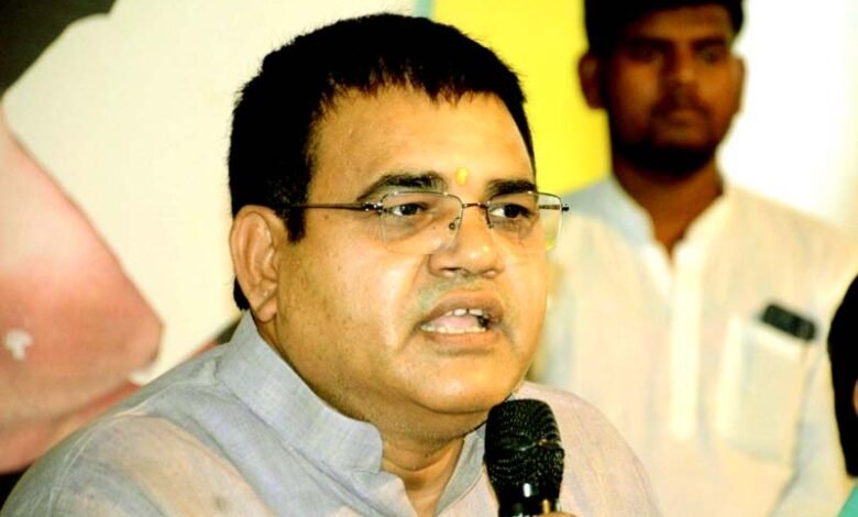 Hilsa RJD spokesperson Shakti Yadav also lost Prem Mukhiya landslide victory 2