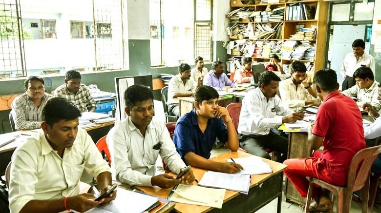 Online attendance Hundreds of government school teachers are deceiving the department in this way