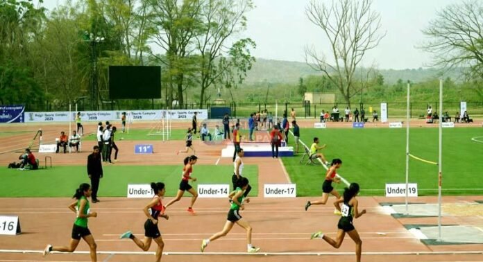 राजगीर खेल परिसर में राज्यस्तरीय बालिका एथलेटिक्स प्रतियोगिता शुरू राजगीर खेल परिसर में राज्यस्तरीय बालिका एथलेटिक्स प्रतियोगिता शुरू