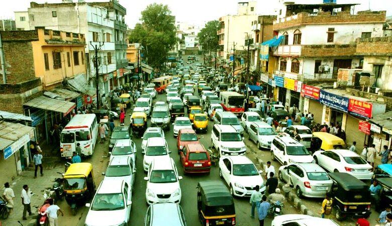 राजगीर में रोजाना जाम पर बोले पर्यटक- बलून उड़ाने से पहले हमारी गाड़ी उड़ाओ! 1 Tourists in Rajgir said about the daily traffic jam – blow up our car before flying the balloon