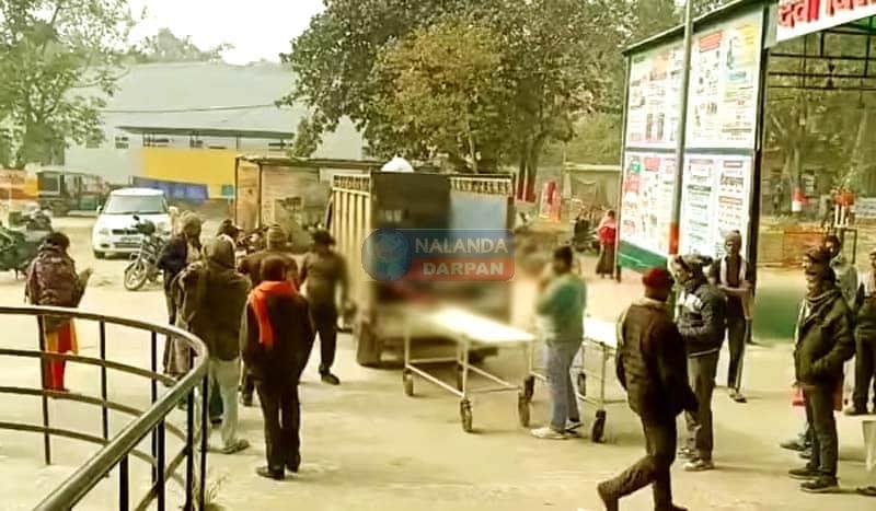 बख्तियारपुर-रजौली एनएच 20 पर हाईवा ने बाइक को रौंदा, चाचा-भतीजा की मौत बख्तियारपुर-रजौली एनएच 20 पर हाईवा ने बाइक को रौंदा, चाचा-भतीजा की मौत