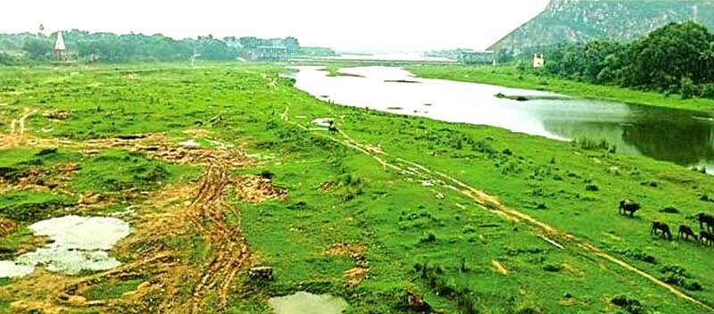 Encroachment on the Muhane Paimar Sakri and Panchane rivers has created problems for farmers 2