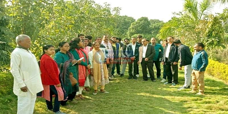 स्वास्थ्य ज्ञान और पर्यावरण संतुलन का पर्याय है इसलामपुर हर्बल गार्डन स्वास्थ्य ज्ञान और पर्यावरण संतुलन का पर्याय है इसलामपुर हर्बल गार्डन