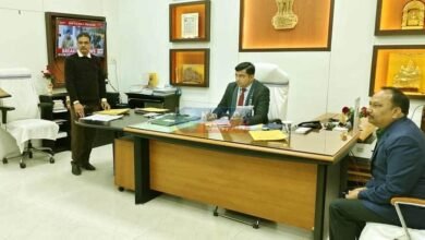 Bihar Public Grievance Redressal Rights Act DM hears 18 cases issues show cause notice to Chandhi police station in charge