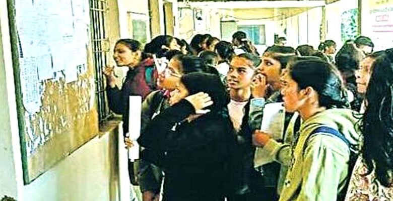 Illegal extortion of money from students at SS Girls Plus Two School in the name of admit cards