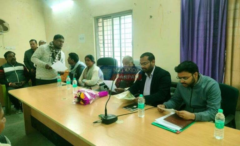 मंत्री ने CO को लगाई फटकार- ‘काम करने आए हैं या पैसा वसूली करने’!