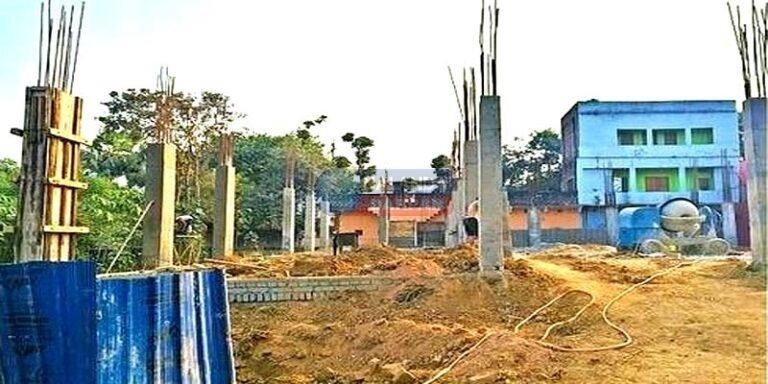 हिलसा में  मिसाल बना करोड़ों का सम्राट अशोक भवन, जरा देख लीजिए हालत