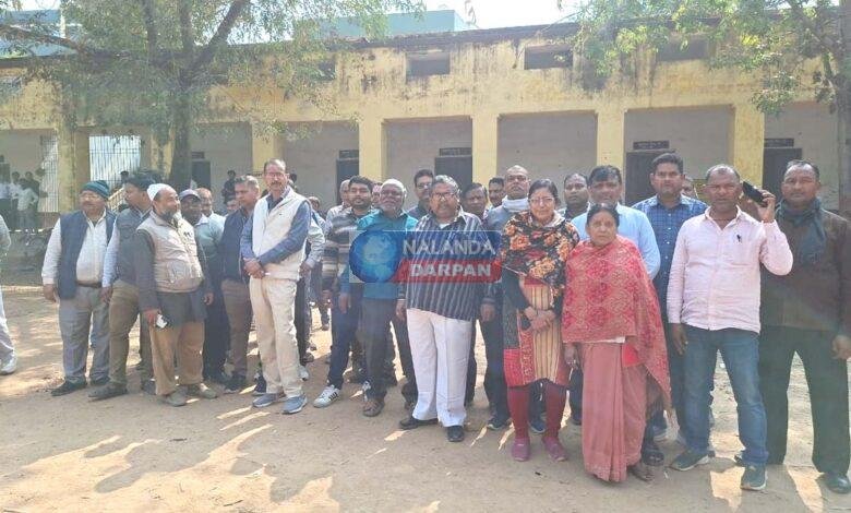 नालंदा शिक्षा पदाधिकारी पर कर्मचारियों का बड़ा आरोप