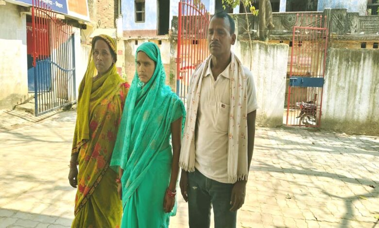 Unique Love Story: नाती-पोते वाले प्रेमी संग जाने पर अड़ी महिला, कोर्ट ने क्या कहा? 1 पति, पत्नी और वो की तस्वीर