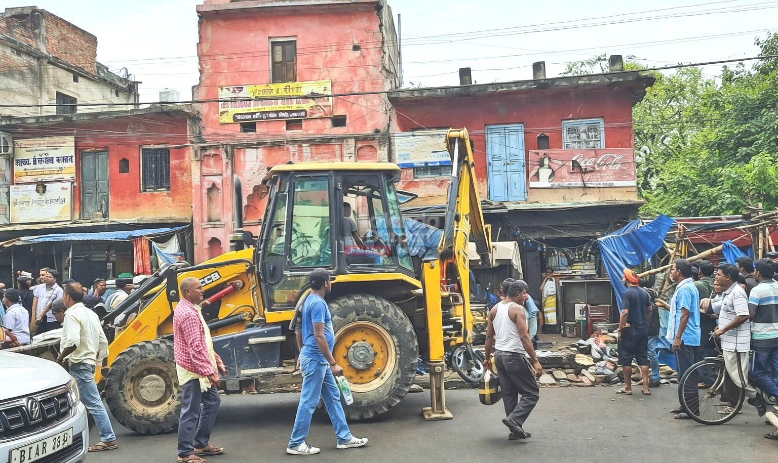 Bulldozer Drive in Rajgir Ahead of Malmas Fair Anti-Encroachment Push Intensifies