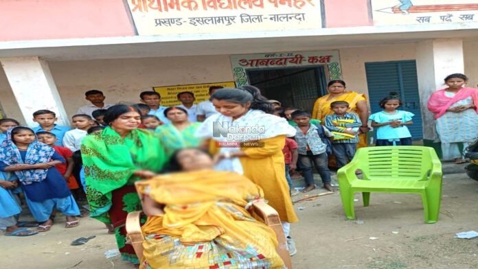 विद्यालय में अचानक गिरीं प्रधान शिक्षिका, हृदयाघात से मौत Primary school incident in Panhar village