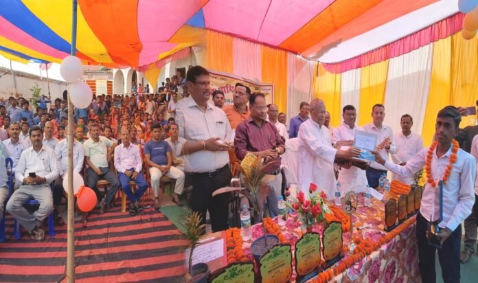 Award Ceremony : नगरनौसा के छात्र ने बढ़ाया नालंदा का मान, विधायक ने किया सम्मानित Ramapur high school event