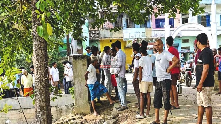 हिलसा सूर्य मंदिर तालाब में अज्ञात युवक का शव मिलने से सनसनी