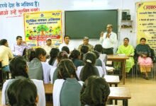 इस्लामपुर के नेताजी सुभाष उच्च विद्यालय में सुरक्षित बचपन अभियान के तहत आयोजित विधिक जागरूकता शिविर